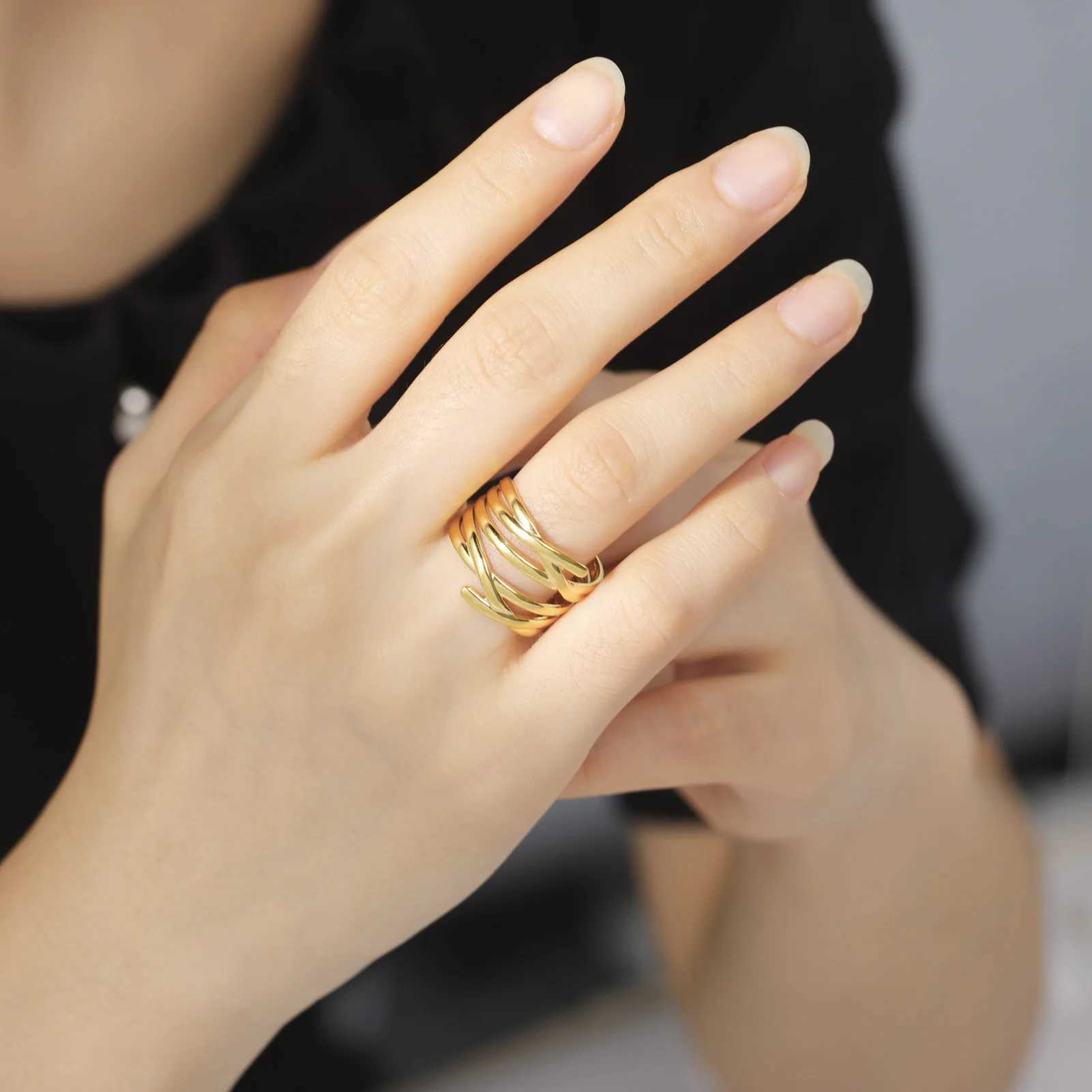 Wedding Rings Skyrim Irregular Multi-layer Lines Cross Ring Stainless Steel Gold Color Wide Open Finger Rings Jewelry Valentine Gift for Women