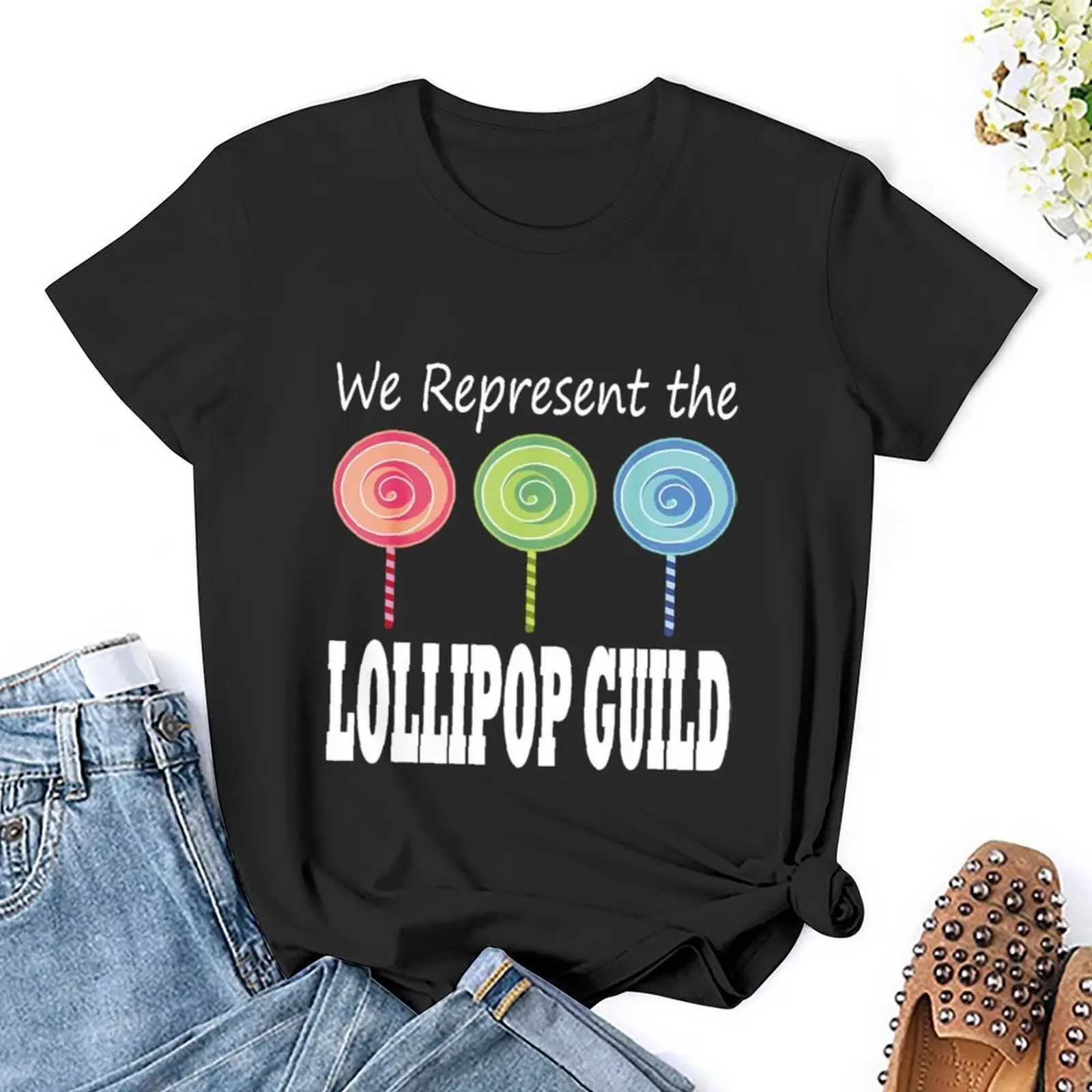 Kadın T-Shirt biz Lollipop Guild Sihirbazı Oz Kadın Gömlek Grafik Gömlek Sıradan Kısa Kısa Slved Kadın T T-Shirt Boyutu S-4XL Y240506