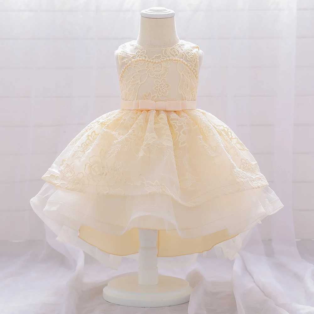 Robes de baptême Baby Bow Baptist Girl Robe Blanc Tracking Bride Clothing Princess Picture First Birthday Party Wedding Q240507