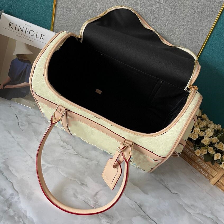 Designer totes Leather Dogs Carrier Engraved Name Leather Pets Carrying Bags Breathable Flight Case Outdoor Dog Bag Cat Car Box Bulldog Teddy