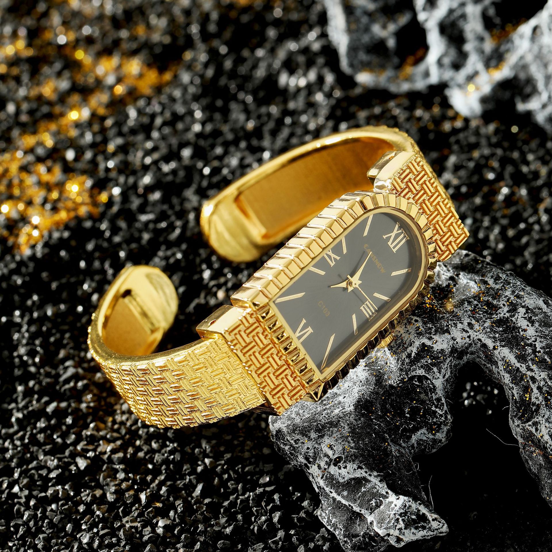 Gold Watch Women Fashion Bracelet Watch Dial Square Strap Strap Ladies Casual Quartz Clock Ladies Wristwatch