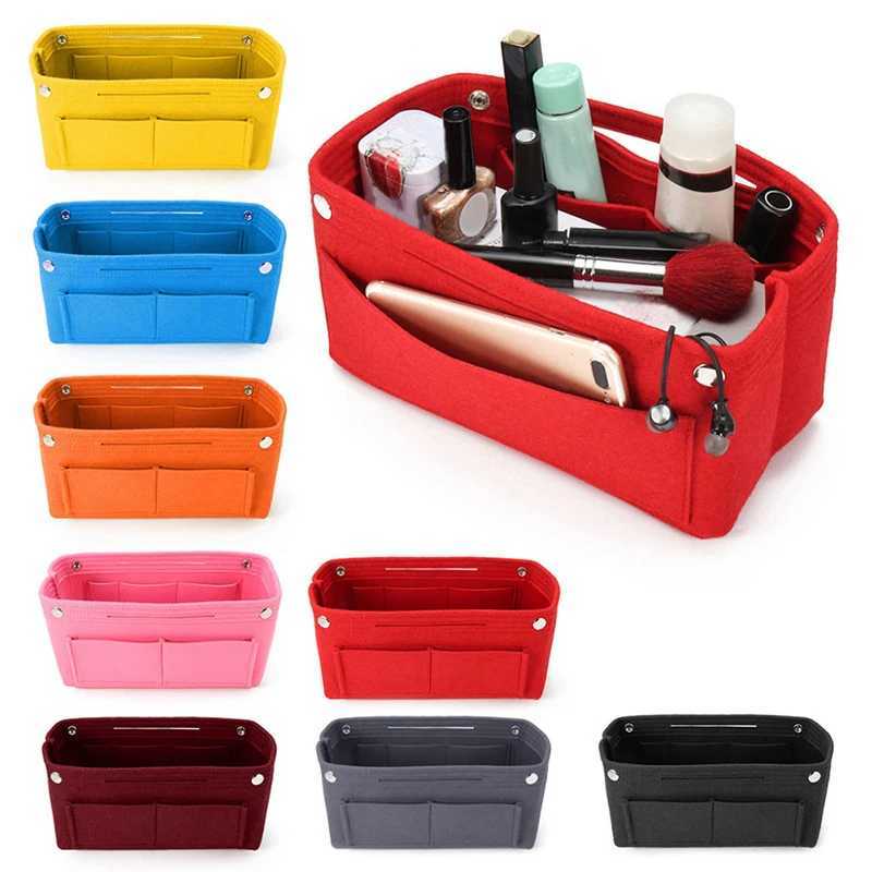 Kosmetiska väskor 1 Multifunktionella kvinnor Filt Insertion Väska flera fickor Makeup Bag Travel Wallet Portable Handbag Storage Organizer D240425