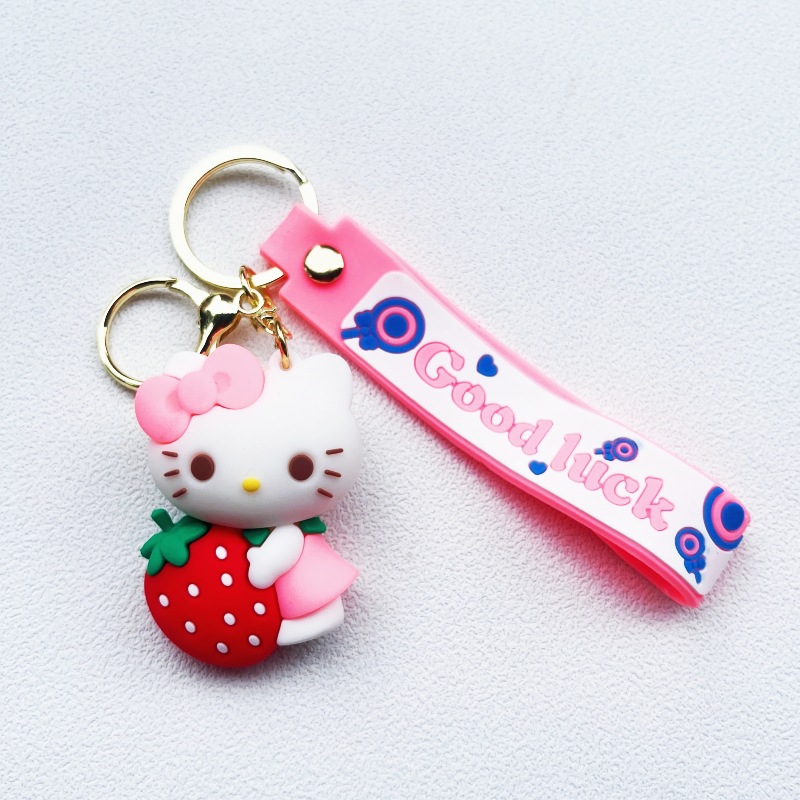 Novo transfiguração Strawberry Kuromi Keychain Doll Chavechain