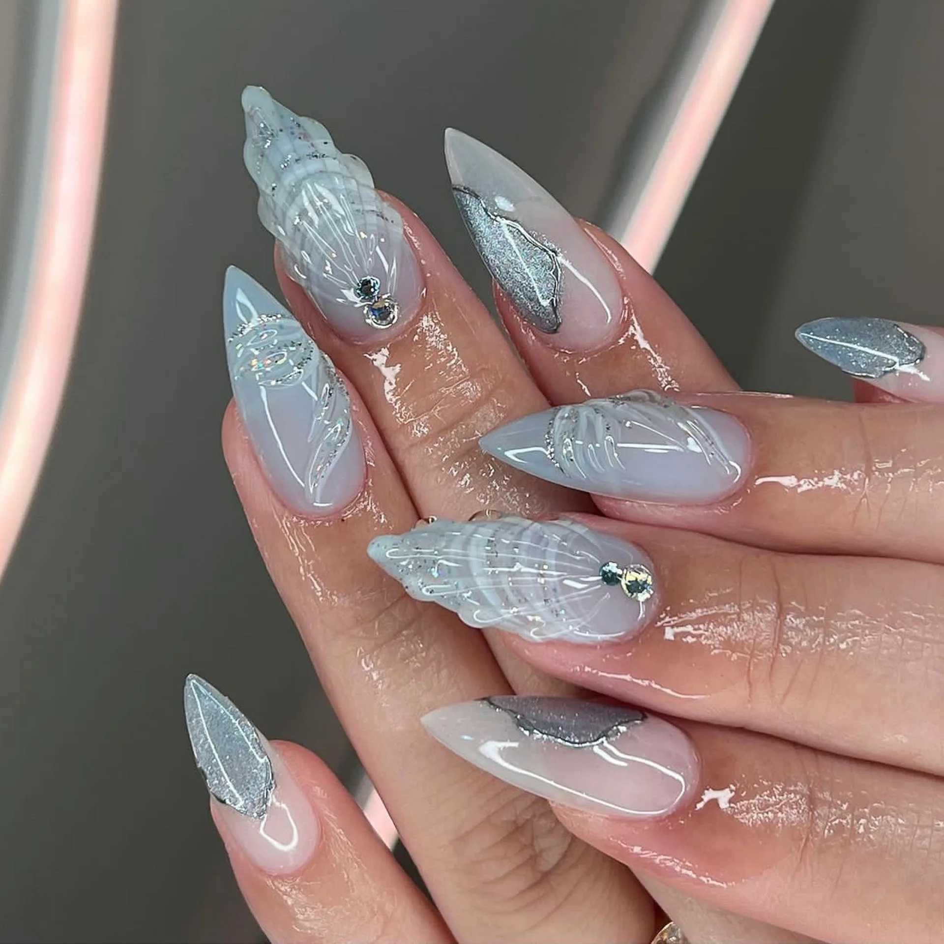 False Nails Blue Sea Shells Fake Nail Patch 3D Ocean Series Design Almond False Nail Full Cover Wearable Press on Nails Tips for Girls T240507