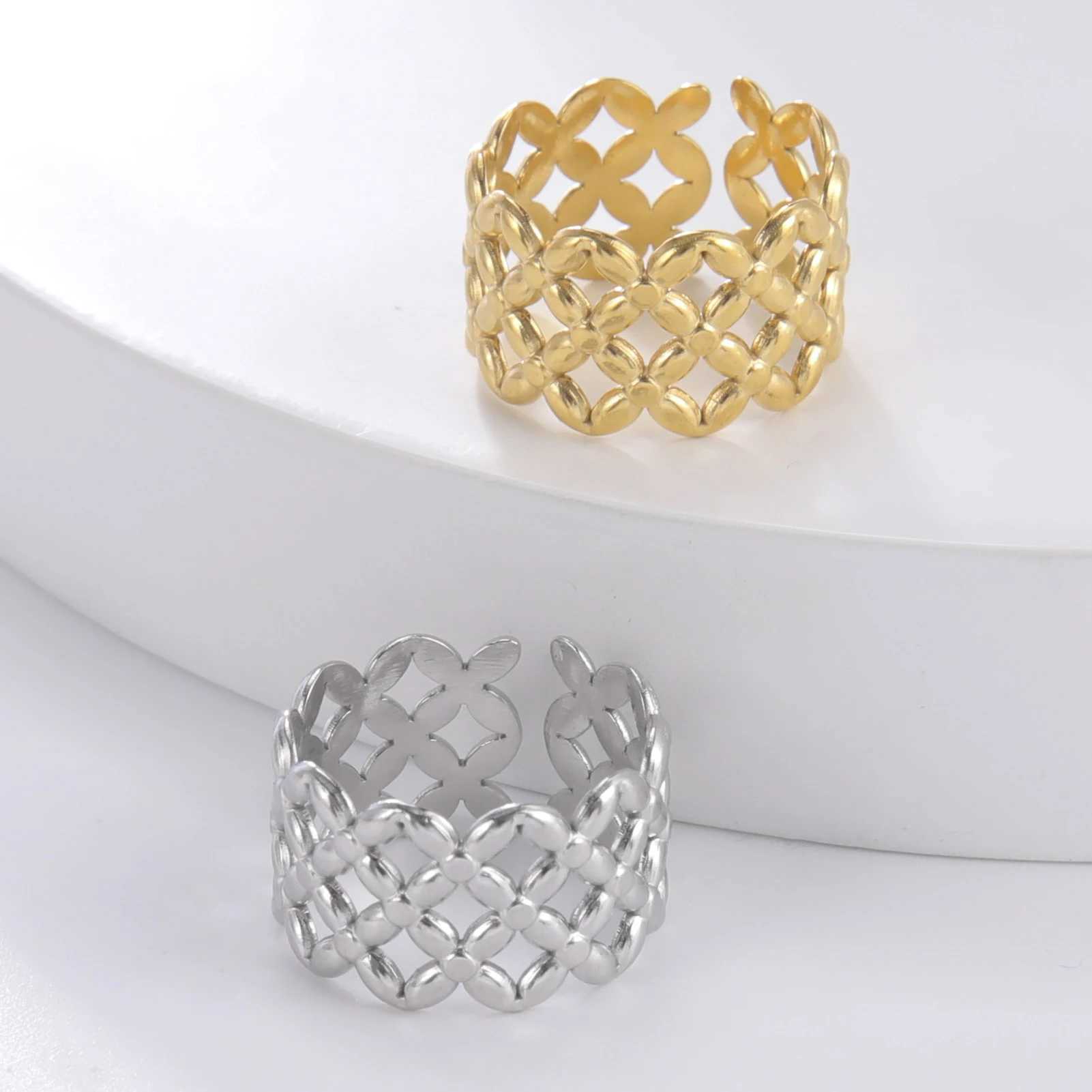 Bagues de mariage skyrim Nouveau anneau de fleur en acier inoxydable Femmes Gold Color Kpop Rings Band de mariage Bijoux de mode Bijoux d'anniversaire Gift en gros