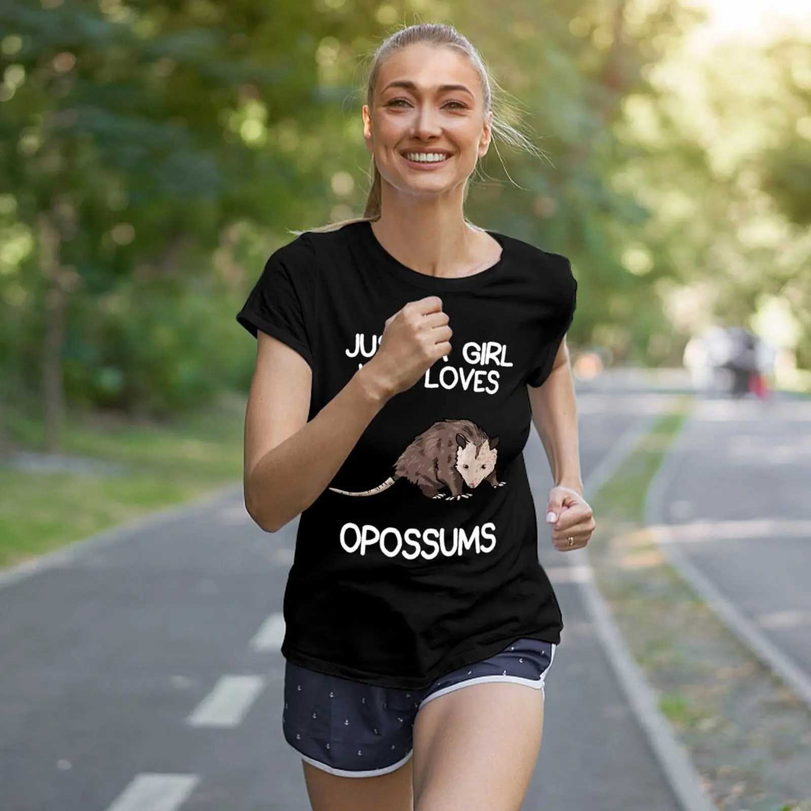 Dames T-shirt Gewoon een meisje dat houdt van opossums opossumeigenaar voor vrouwen t-shirt grafisch shirt Casual korte slijm vrouwelijke t-shirt maat S-4XL y240506