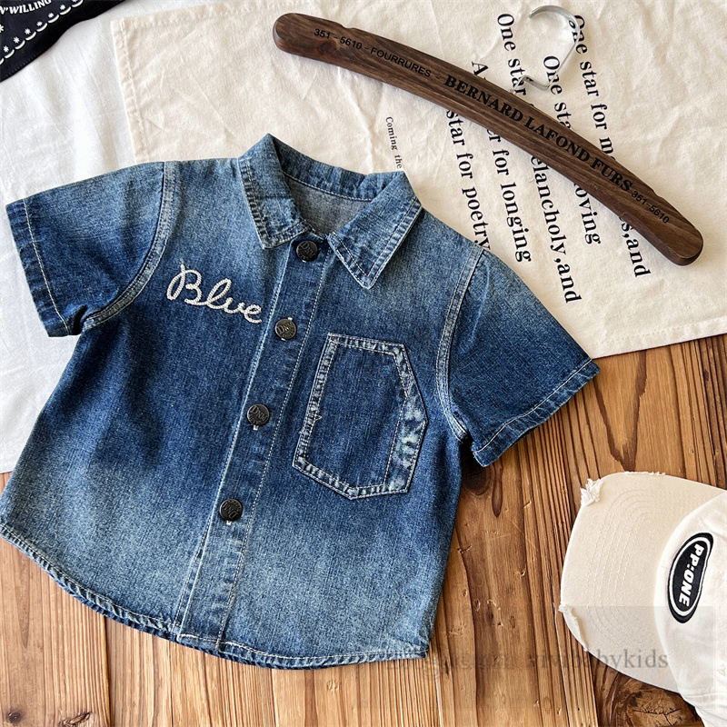 DD -Stil Kinderbrief Stickerei Denim Shirt Jungen Designer Kleidung Fashion Kinder Sehen Kurzarm weiche Cowboy -Shirts Z8013