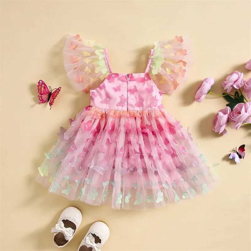 Robes de fille Préschool Girls Butterfly Robe Gradient Garnières vols Sweetheart Necolline Mesh Robe Girl Princess Lace Dressl240508