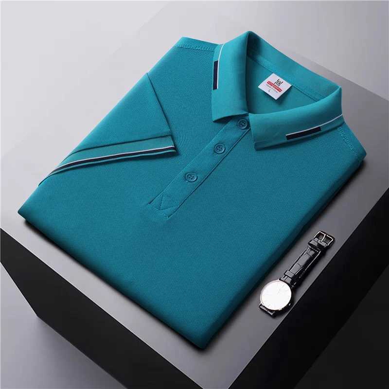 Polos de polos de haute qualité pour hommes confortable et à la mode avec des détails riches pour atteindre la qualité.Hommes Q2405081