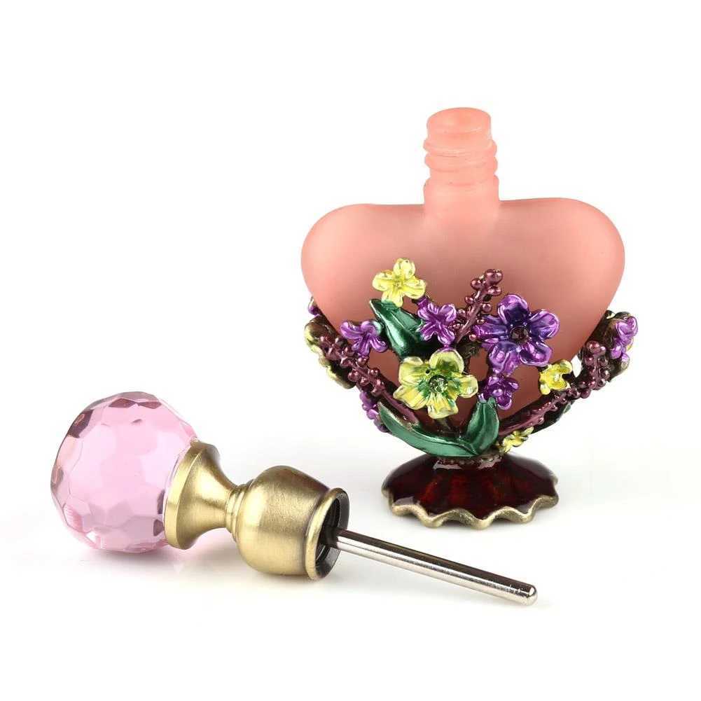 Fragrance Vintage perfume filling bottle Heart shaped hand drawn small empty refillable bottle Metal glass wedding decoration gift Y240503