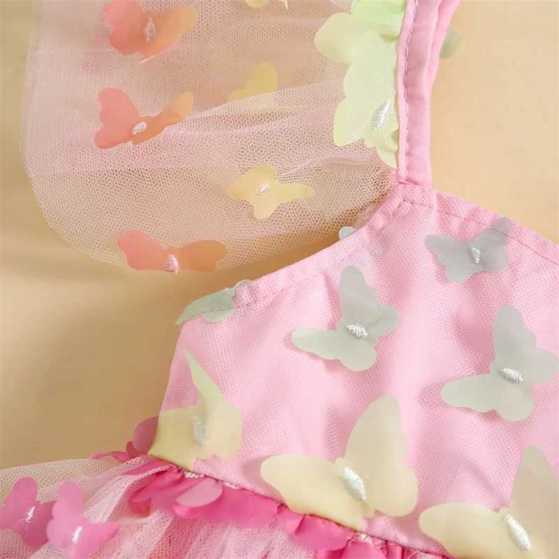 Robes de fille Préschool Girls Butterfly Robe Gradient Garnières vols Sweetheart Necolline Mesh Robe Girl Princess Lace Dressl240508