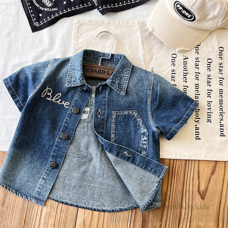 DD -Stil Kinderbrief Stickerei Denim Shirt Jungen Designer Kleidung Fashion Kinder Sehen Kurzarm weiche Cowboy -Shirts Z8013