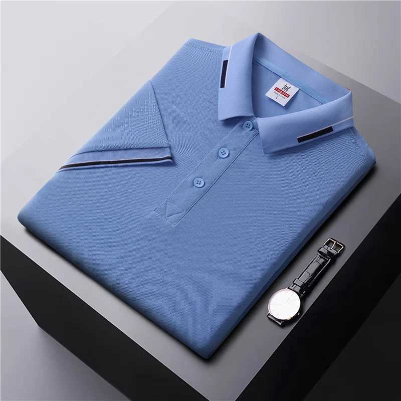 Polos de polos de haute qualité pour hommes confortable et à la mode avec des détails riches pour atteindre la qualité.Hommes Q2405081