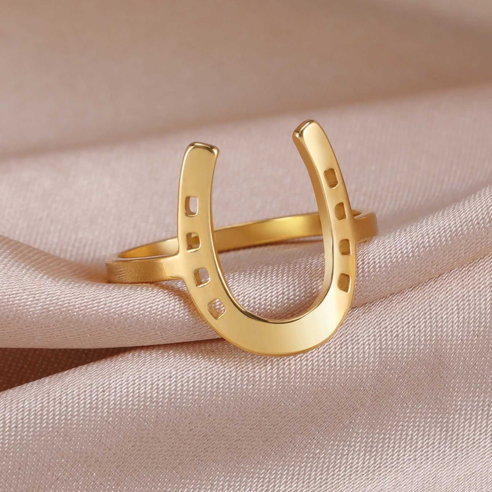 Pierścionki ślubne Skyrim U Horseshoe Kobiety Pierścień Złote Kolor Pierścienie z złotego koloru Pierścień Modna Szczęśliwa biżuteria Prezent urodzinowy dla znajomych