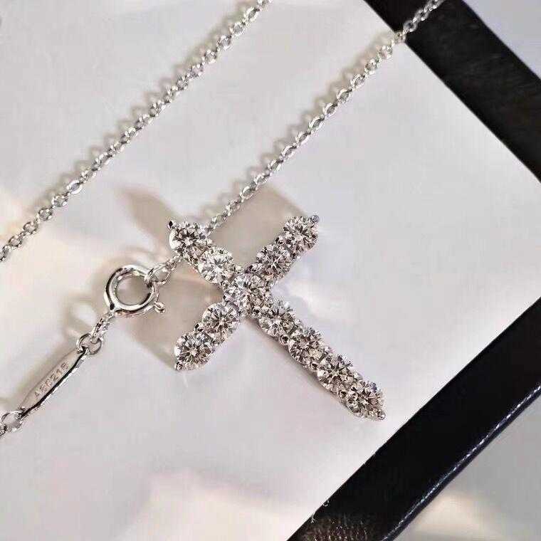 Pendanthalsband T Family Cross Necklace 925 Sterling Silver Plated 18K Goldie Sky Star Collar Chain Q240507