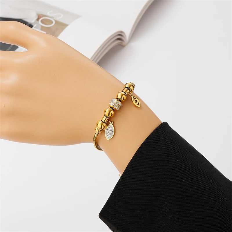 Bracelet 316l en acier inoxydable Nouvelle mode bijoux fine intégrée de zircon éblouissant zircon feuille d'œil perlé bracelets de chaîne de serpents épais pour femmes