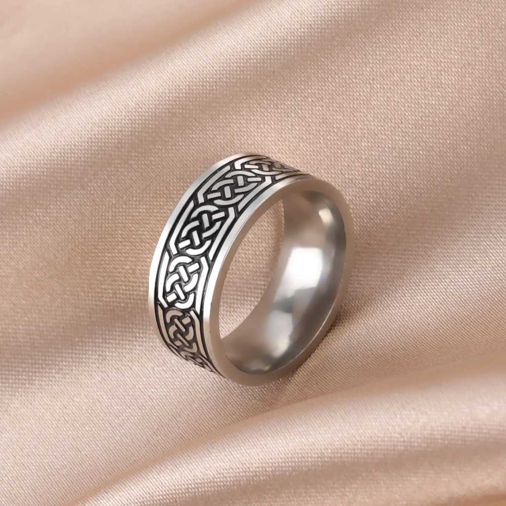 Wedding Rings Skyrim Vintage Irish Celtics Knot Ring for Men Women Stainless Steel Couple Cool Finger Rings Party Jewelry Gift 2024 New