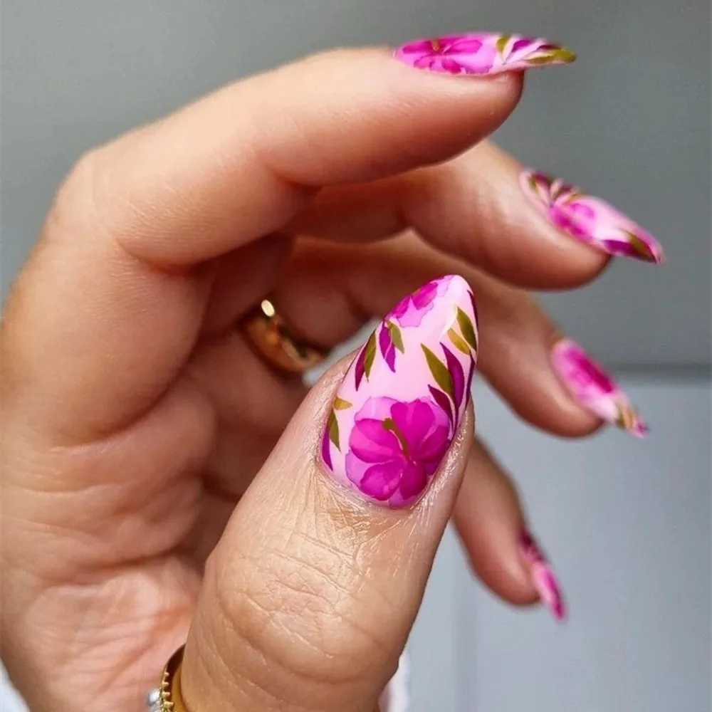 Faux ongles fleurs faux ongles amander tête press on clous patch ongle ongle beauté fausses pointes de ongles pour filles portables couvertures complètes t240507