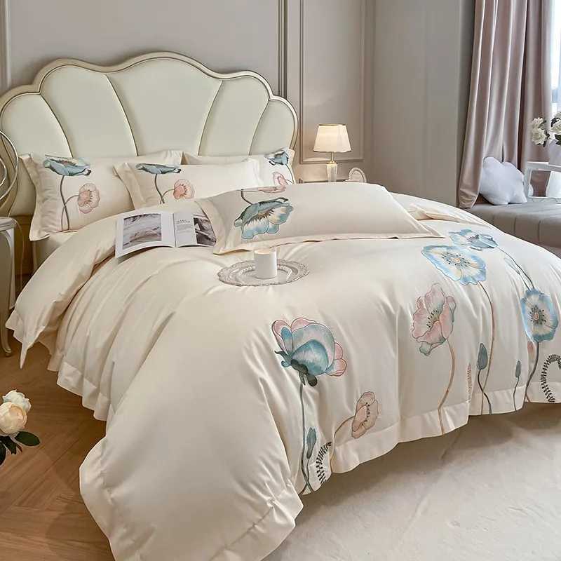 Set di biancheria da letto ricami alla moda in fiore di beige giù il piumone copertura al 100% in cotone puro morbido letto letto letto foglio foglio foglio cover del letto a doppia dimensione j240507