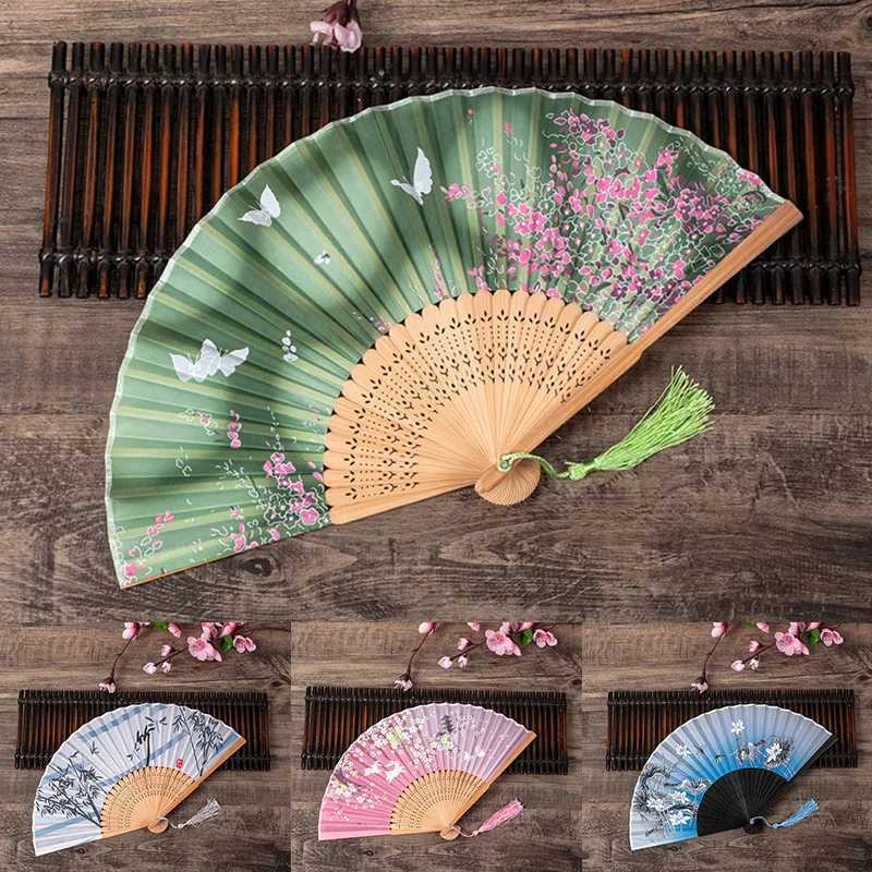 Produkte im chinesischen Stil Seiden Blumen gedruckt Faltlüfter Chinesisch Stil Vintage Muster Quasten Pendellanhand gehaltener Fan Dance Party Ornamente Home Decor