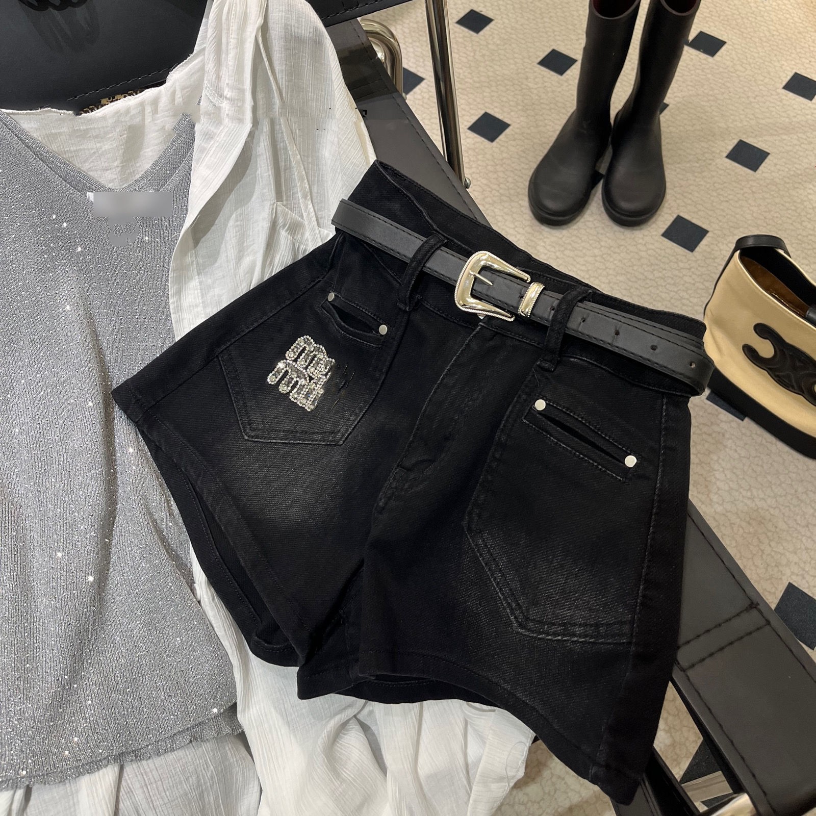 Frauen hohe Taille mit Gürtel Jeans Jeans Logo Buchstaben Strass Diamonds Luxus Designer Shorts Smlxl