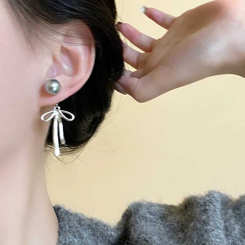 Stud New French Elegant Tassel Bow Grey Pearl Earrings for Korean Fashion Rhinestone Earrings Jewelry Party Womens Sweet Accessories