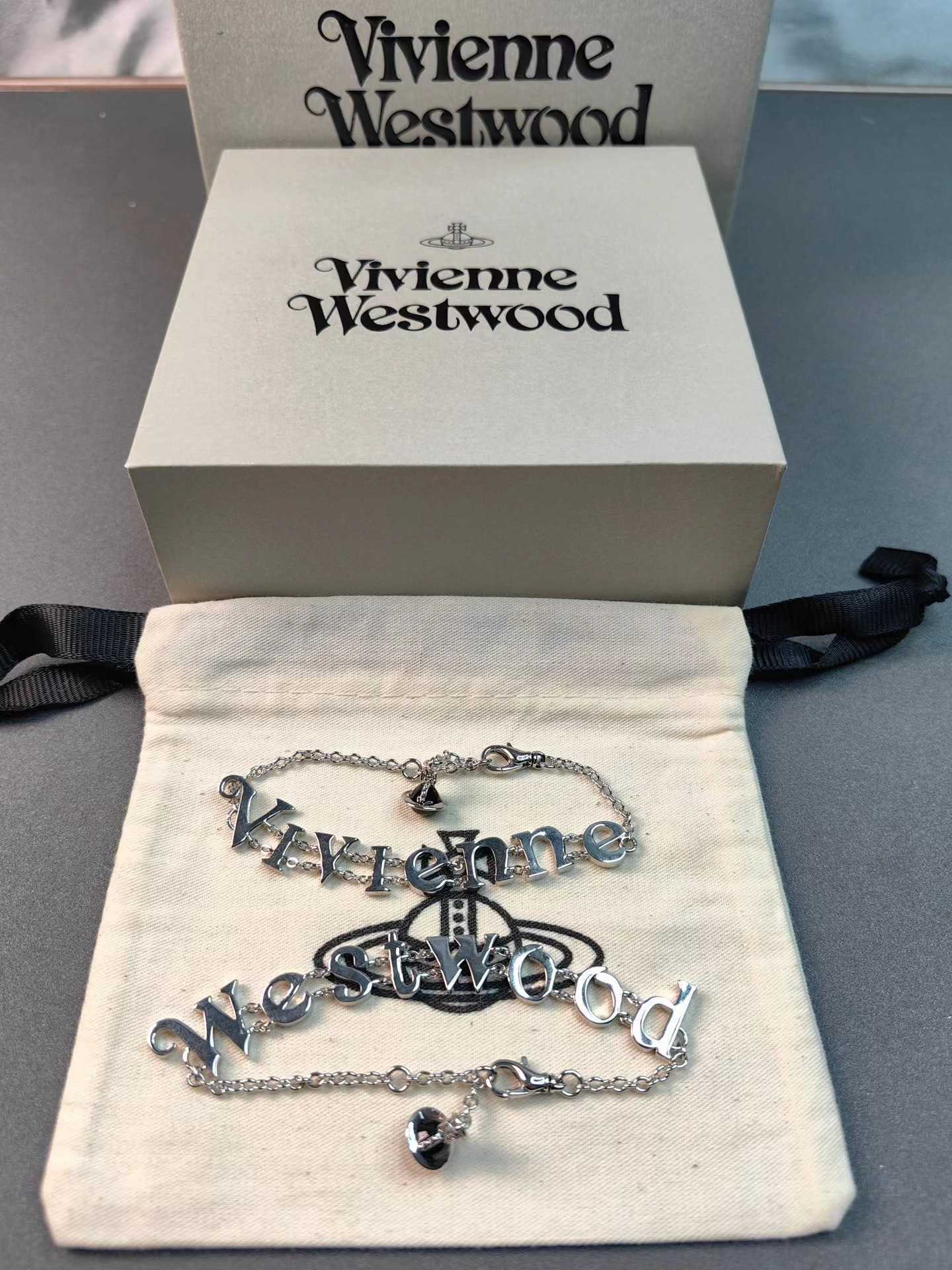 Pulsera de cadena de la marca de la marca Westwood Saturno