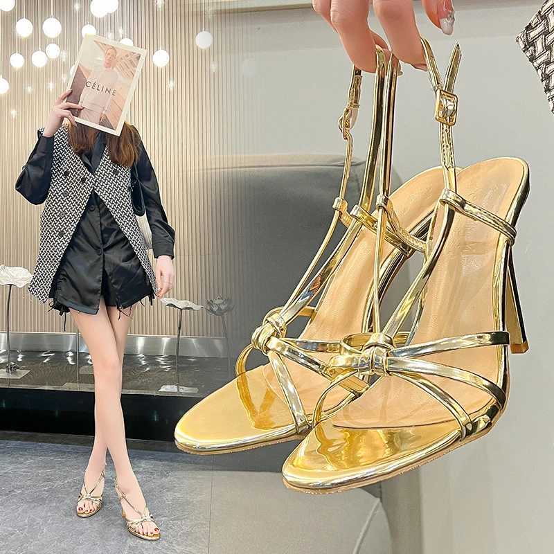 Vestido sapatos super altos 11 cm sandálias femininas de ouro 2024 verão novo moderno simples elegante strap ladies h240509