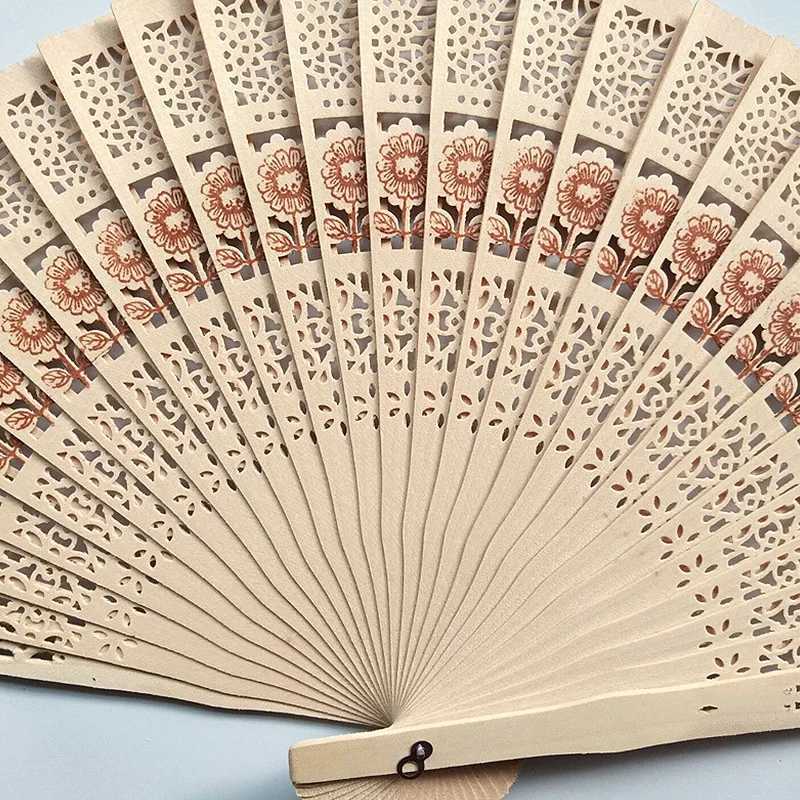 Produkte im chinesischen Stil hohl geschnitzte Faltfan chinesische Style Holz Bambus Lüfter Vintage Antike Handfan Party Hochzeitsdekoration Handwerk Home Decor