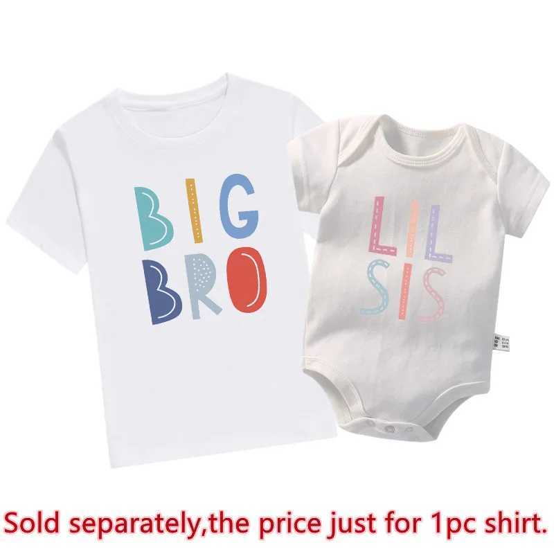 티셔츠 새로운 Big Bro Bro Lil Sis 형제 형제 의류 면화 가족 어울리는 형제 자매 의류 검은 어린이 셔츠 베이비 바디 수트 생일 선물 T240509