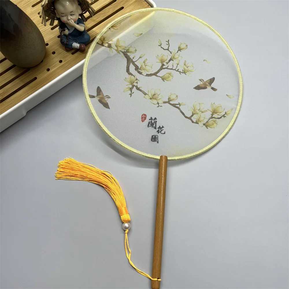 Prodotti in stile cinese ventilatore a mano rotonda cinese con manico in legno stampato portatile venatura vintage di seta antica nappe da ballo da danza da danza tangam
