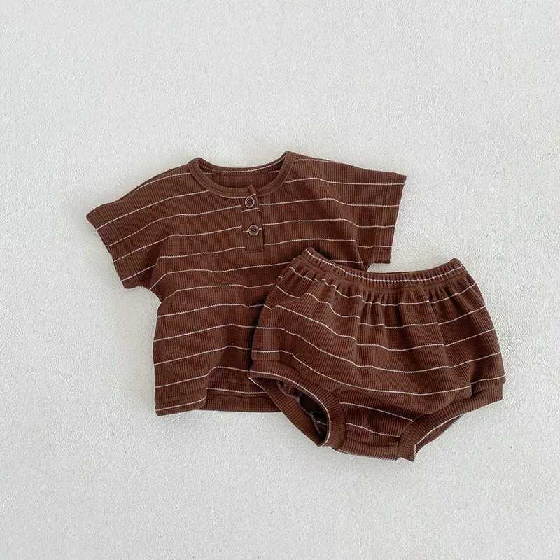 Kleidungssets Sommer -Baby -Kleidung Set Säuglingsmädchen gestreiftes T -Shirt und Bloomer Kleinkind Jungen kurzärmeliger Top -Anzug H240508