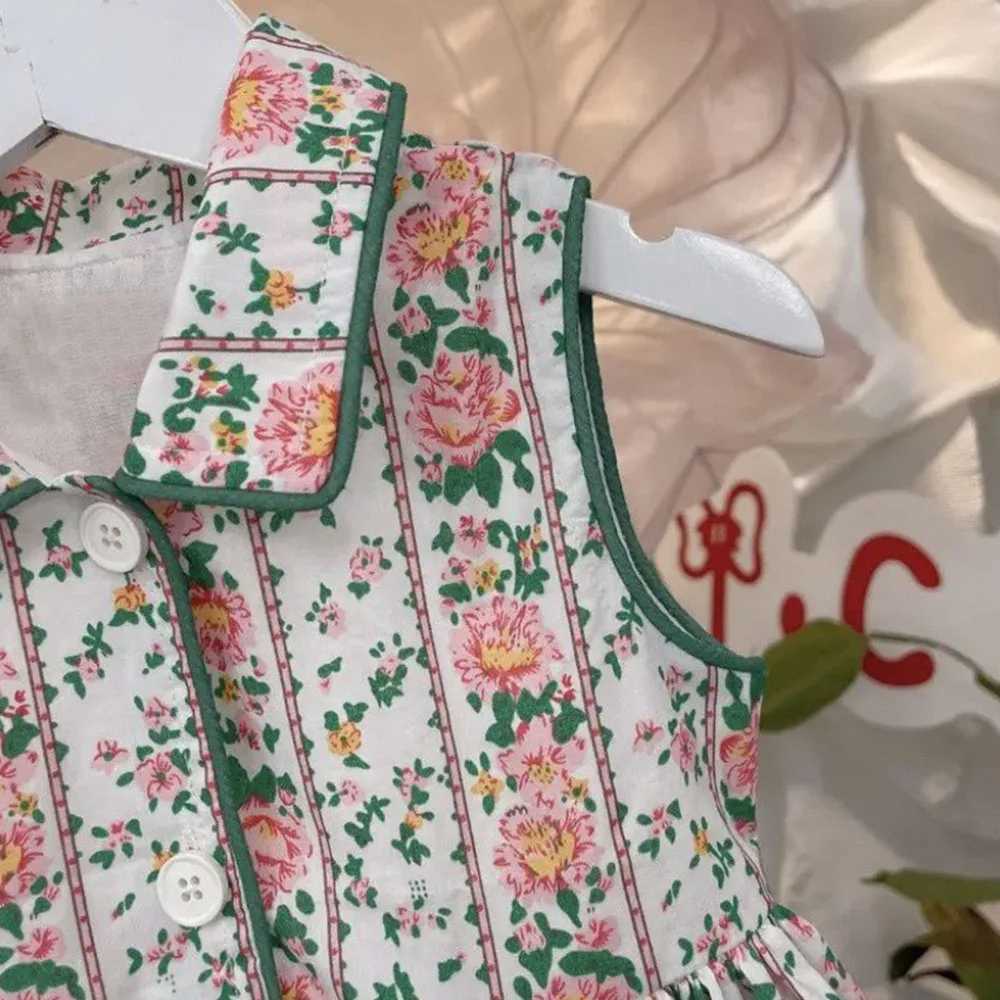 Vestidos de menina Uso líder de menina européia e americana vestido de princesa 2023 verão crianças vestido de flor fofo roupas de bebê 2-7y Party Childrens Clothingl2405