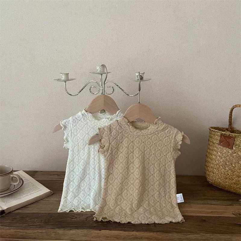 T-Shirts 2024 Sommer Neues Baby Spitze Ohrhärme und Tanktop Girl Sweet Elastic Elastic Soft T-Shirt Childrens O-Neck Beige leichte Kaffee Dressl2405