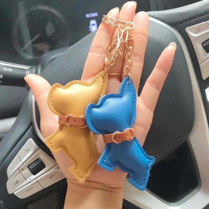 Keychains Lanyards Diy Bulldog Pendant Kechechains Fashion Leather Dog Chiens pour femmes Bags Car Cavoure Classement de homard