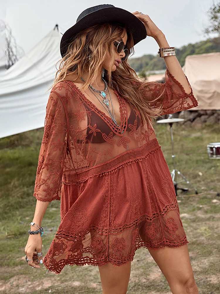 Femmes plage Wearshinling DP V Neck Boho Beach Outting Shr Sexy Lace Tunnic Pareo Swimwwear Summer Vintage Robe Hobe Holiday Cover Up Up 2023 T240508