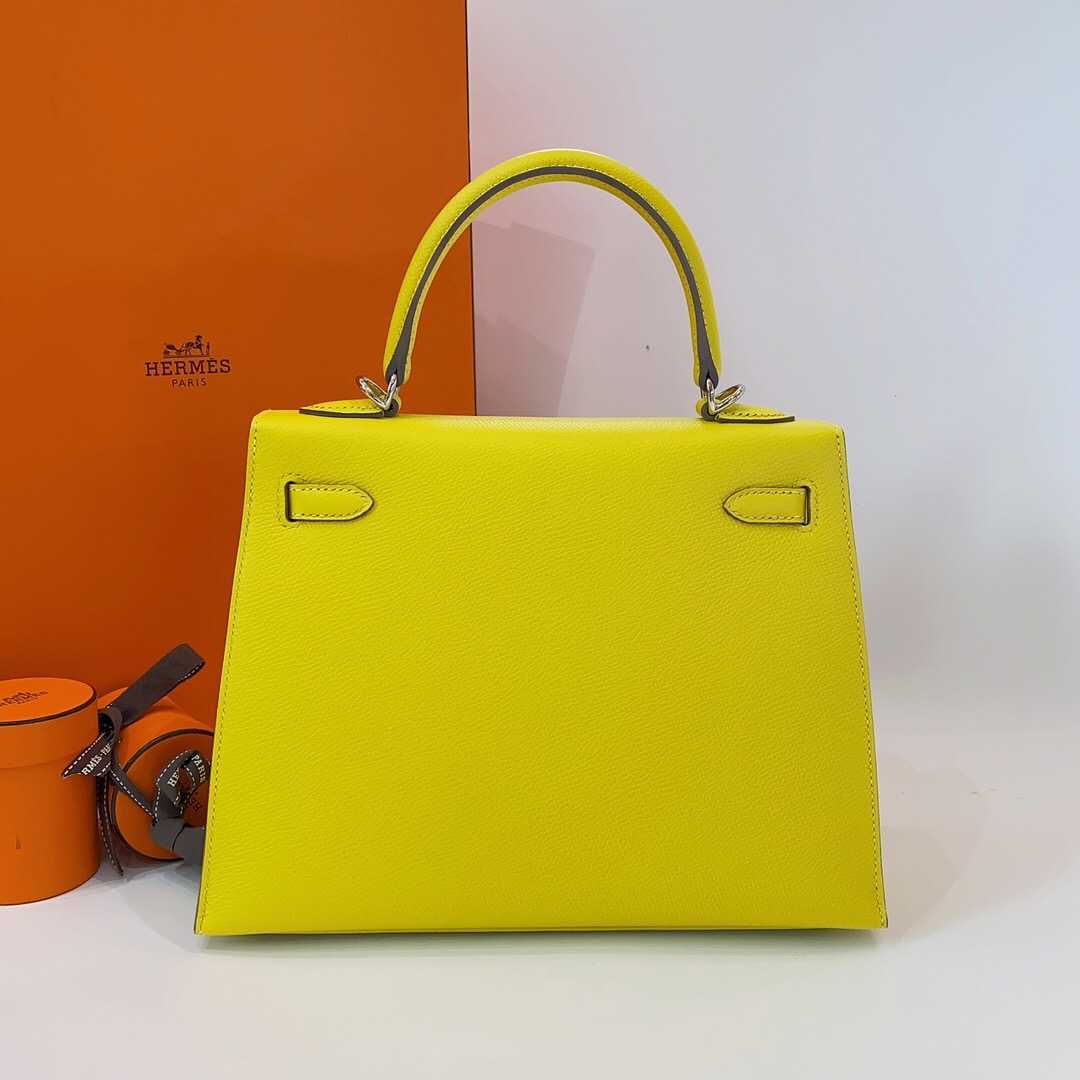 Topp damdesigner kiaelliy väska citrongul läder silver spänne crossbody handväska för kvinnor