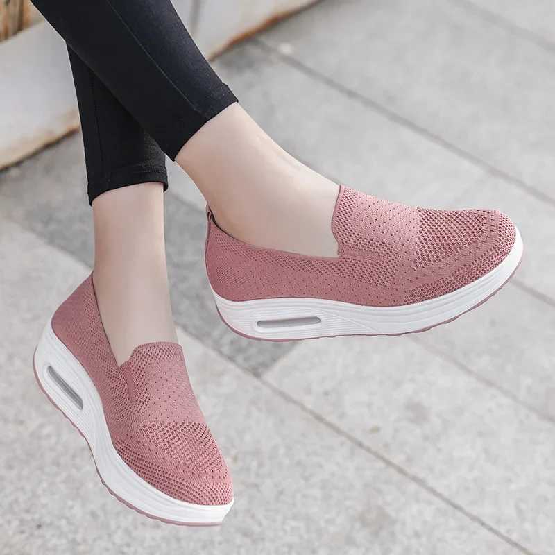 Scarpe vestiti da donna Air Cushioning Sneakers estate Nuova spicco a mosca traspirante donne Slip piatto su donne casual che cammina H240509