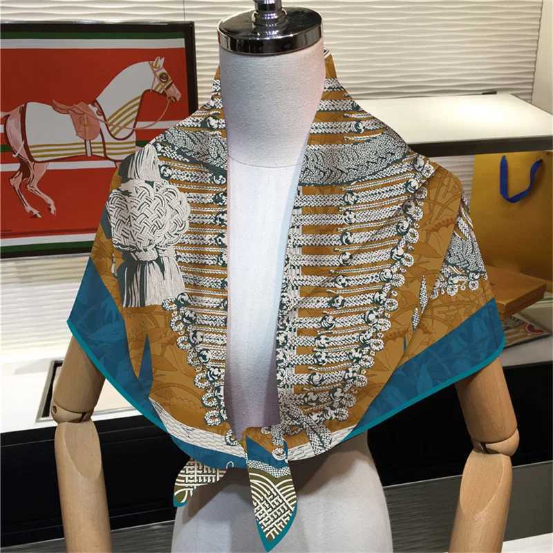 Halsdukar silkes halsduk kvinnor retro kläder tryck fyrkantiga huvud ekarpes foulards femme wraps strand sjalar bandana lady hijabs q240508