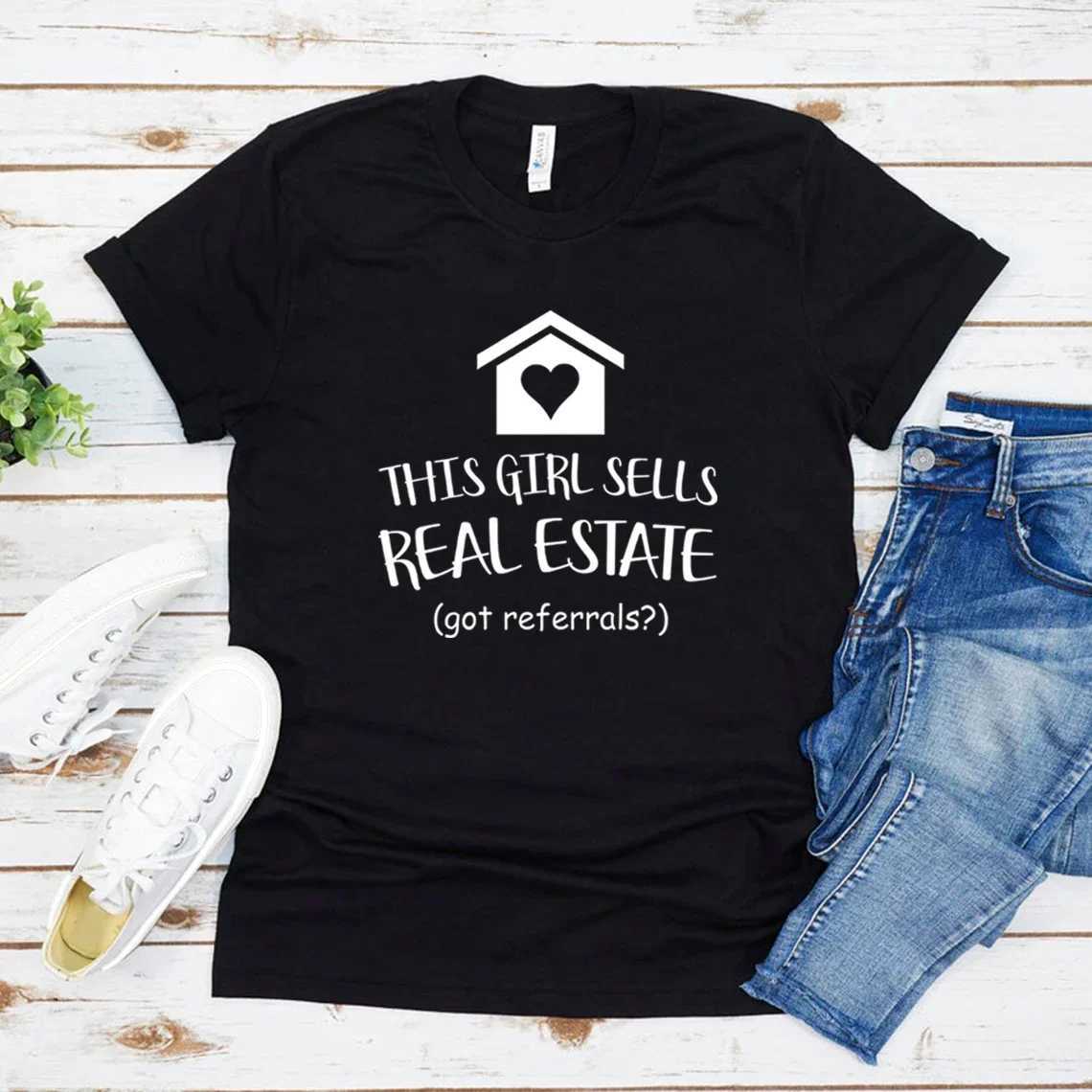 Women's T-Shirt This Girl Sells Real Estate T Shirt Realtor Tops for Real Estate Agent Short Slve Top Casual Breathable T Women Clothing Y240509