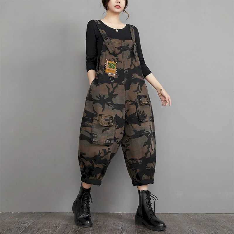 Women's Jumpsuits Rompers Denim Jumpsuits for Women Large Size One Piece Outfit Women Camouflage Romper Loose Korean Fashion Pocket Casual Vintage Pants Y240510