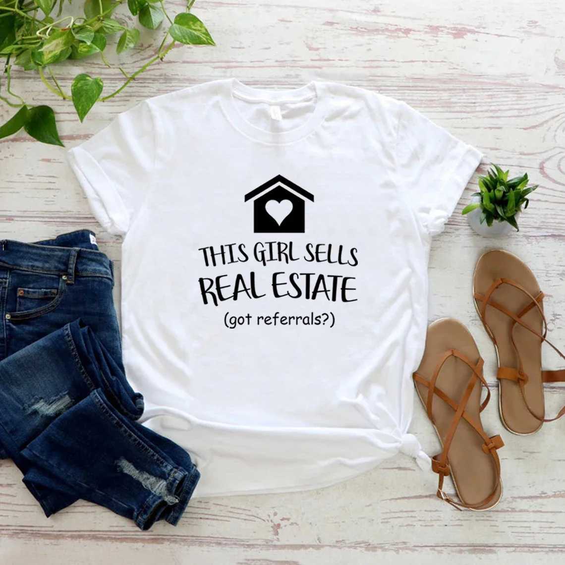 Women's T-Shirt This Girl Sells Real Estate T Shirt Realtor Tops for Real Estate Agent Short Slve Top Casual Breathable T Women Clothing Y240509