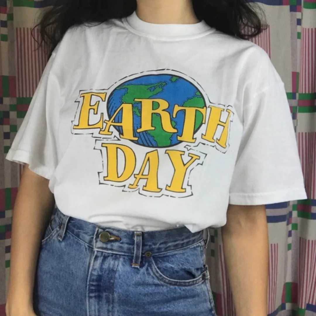 T-shirt femminile Earth Day 90s T-shirt femminile estetico Tumblr Fashion STRT STYLE Plus size di cotone estivo Cute top e TS Fashion Top Y240509