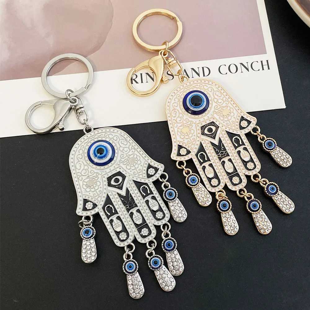 Keychains Lanyards Evil Eye Keychain for Women Hamsa Hand Reinestone Keychain Blue Hamsa Hand Keyring Blue Eyes Car Keychain for Men and Women Gift J240509