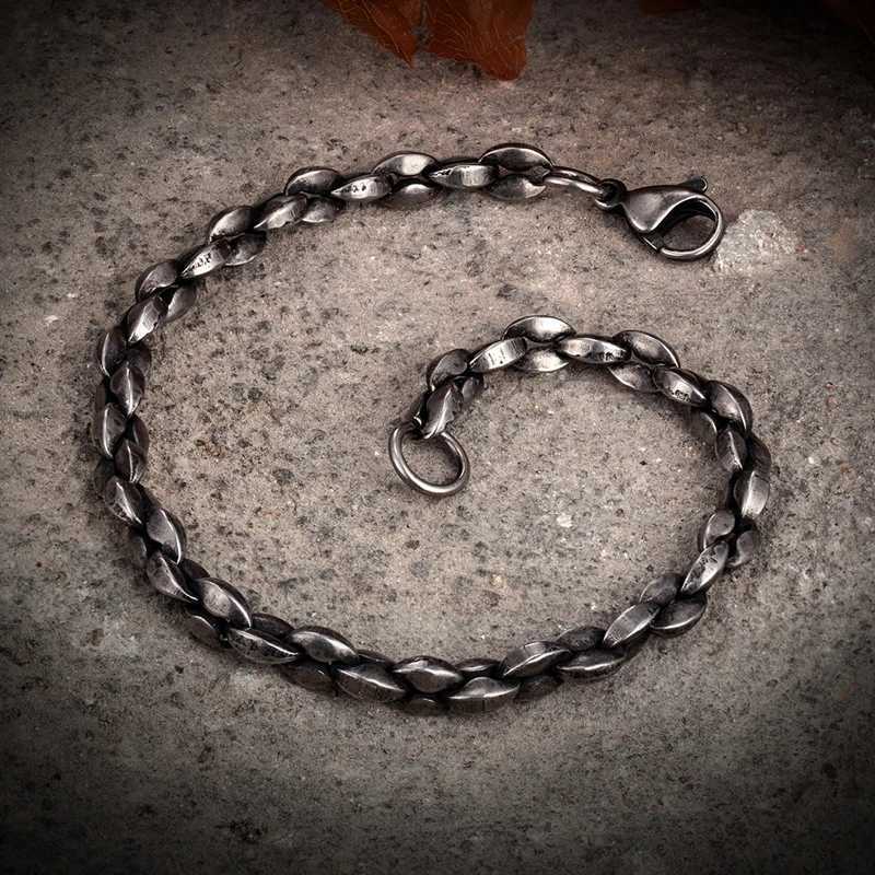 Bracelets de charme mkendn vintage oxidado preto punk rock ligas de cadeia de cadeia para homens aço inoxidável Antigo Cadeia cúbica Pulseira Y240510