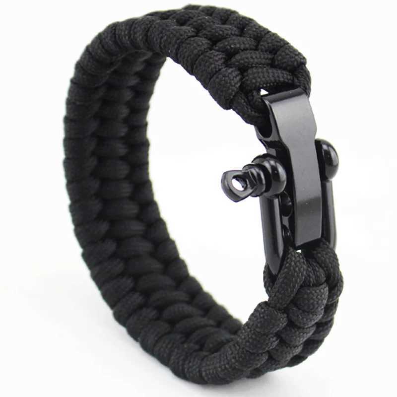 Bracelets de charme Nouveau arrivée pour hommes en acier inoxydable Anchor Bracelet en cuir noir Surf Nautical Sailor Men Bijoux de la mode de la mode Y240510