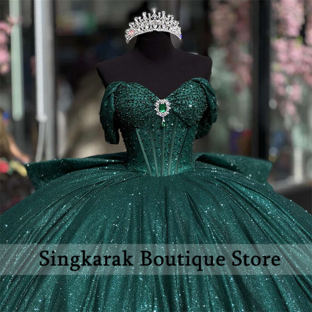 Prinzessin Emerald Green Off Schulterballkleid Quinceanera Kleider Glitzer Perlen Strasssteine Geburtstagsfeier süßes 16 Kleid