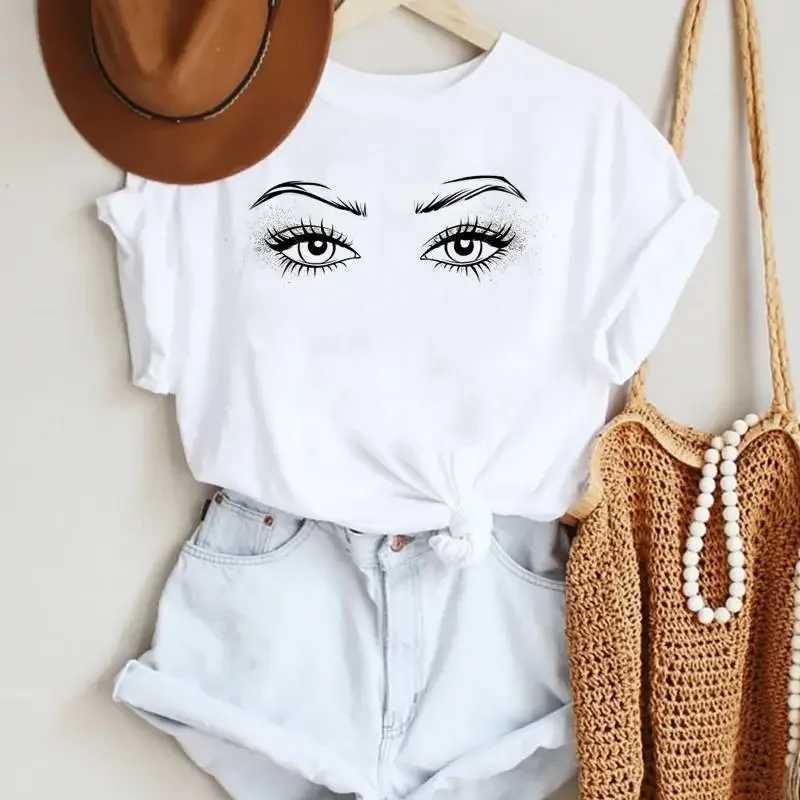 T-shirt féminin Femmes Maquillage Lettre drôle Nouveau Eye Eyel Fashion Cartoon Summer Lady Print T Élégant t Top Tshirts T-shirt Y240506