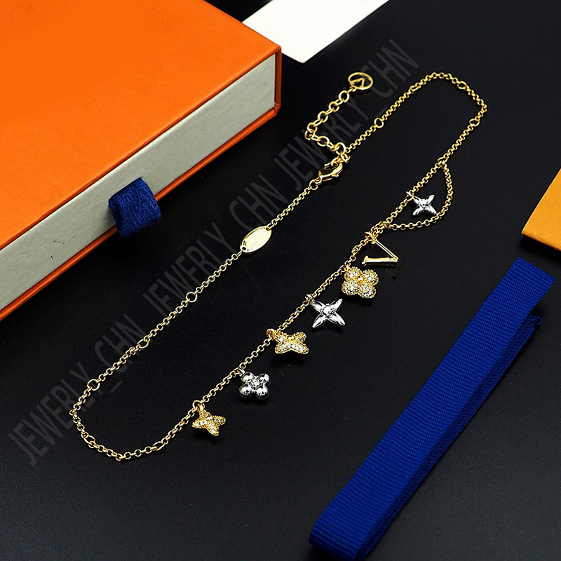 flower necklace designer for women stainless steel plated 18k gold letter pendant necklaces for men luxury jewelry woman party daily outfit gift 