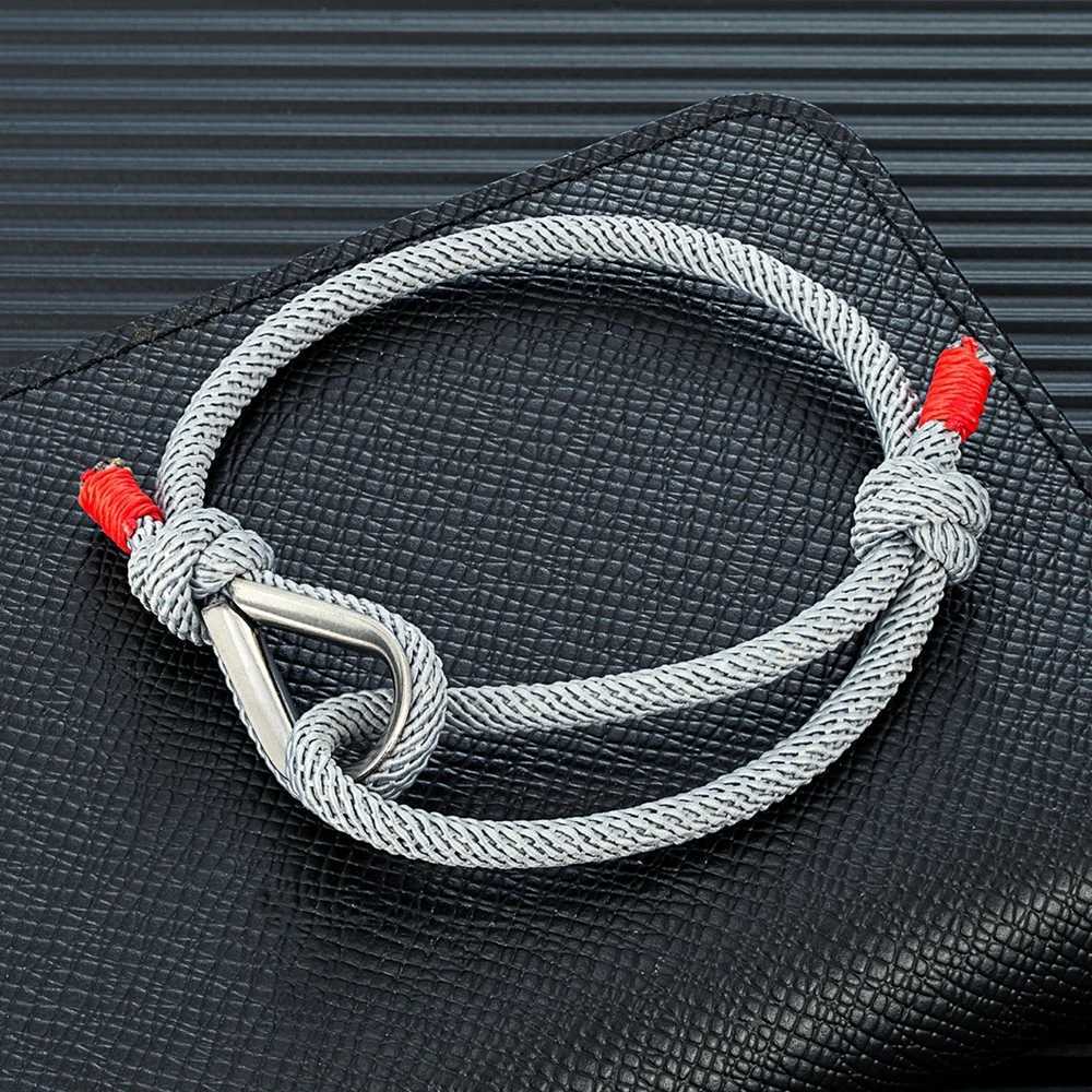 Bracelets de charme Mkendn Men de mode Femmes Carabiners Bracelets Macaron Color Surfer Rope Charm Bracelet Couple Festival Festival Bijoux Y240510